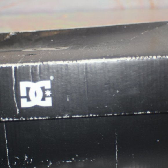 NWT GRAY KIDS DC SHOES - Picture 2 of 4